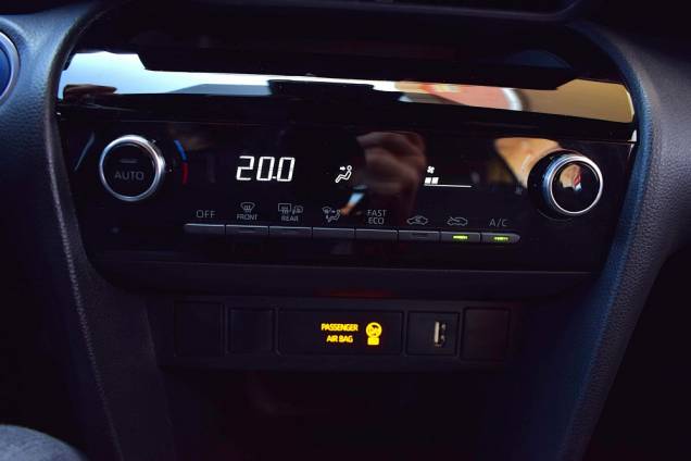 TOYOTA YARIS CROSS DESIGN 116 CV HYBRID / 1ere MAIN / 87500 KMS / SUIVI COMPLET 15