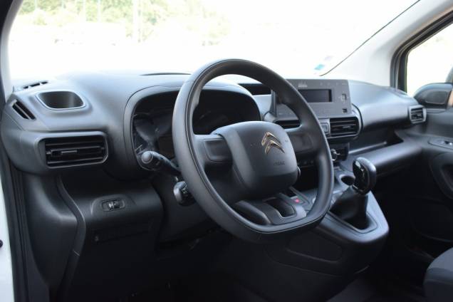CITROEN BERLINGO CLUB UTILITAIRE HDI 75 CV 2 PLACES / 1ere MAIN /  47500 KMS / SUIVI COMPLET 9