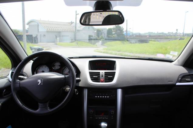 PEUGEOT 207 SW PREMIUM 1.6 VTI 120 CV BVA / ORIGINE FRANCE / TOIT PANORAMIQUE 10