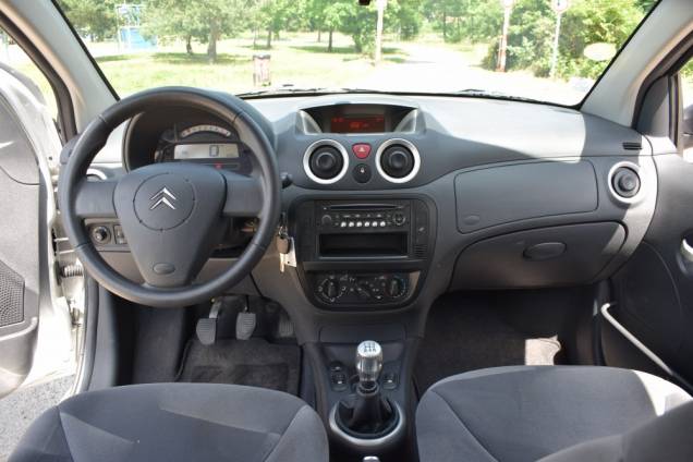 CITROEN C2 1.4 75 CV / 1ère MAIN / 52900 KMS 16