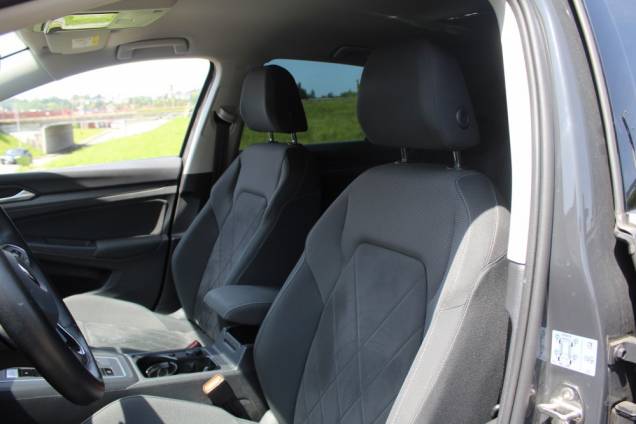 VOLKSWAGEN GOLF 8 STYLE 1ST 2.0 TDI 150 CV DSG7  10