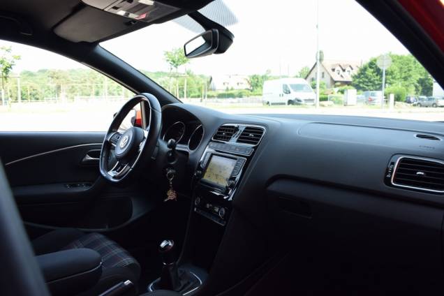 VOLKSWAGEN POLO GTI 1.8 TSI 192 CV 10