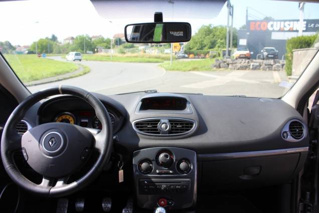RENAULT CLIO III RS TROPHY 2.0i 203 CV BVM6 / ORIGINE FRANCE  10