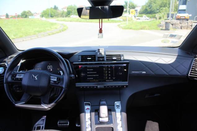 DS DS7 CROSSBACK GRAND CHIC RIVOLI 2.0 HDI 180 CV EAT8 / TOIT OUVRANT PANORAMIQUE / ORIGINE FRANCE 8