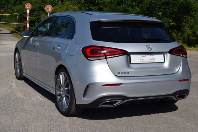 MERCEDES BENZ CLASSE A 200 AMG LINE 163 CV 5 PORTES / PACK AMG / 24900 KMS 3