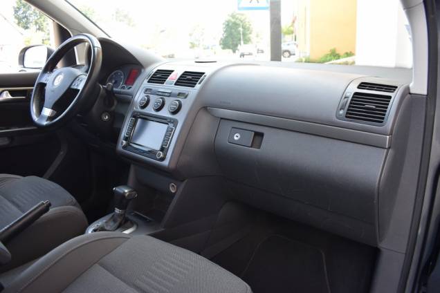 VOLKSWAGEN TOURAN HIGHLINE 7 PLACES 2.0 TDI DSG 6 140 CV / ORIGINE FRANCE / 2eme MAIN  / ATTELAGE  19