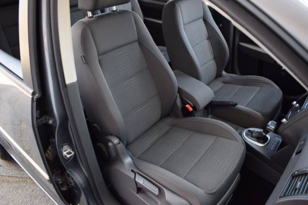 VOLKSWAGEN TOURAN HIGHLINE 7 PLACES 2.0 TDI DSG 6 140 CV / ORIGINE FRANCE / 2eme MAIN  / ATTELAGE  18