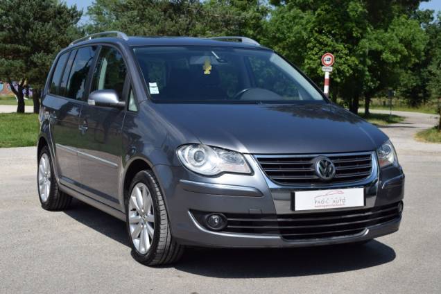 VOLKSWAGEN TOURAN HIGHLINE 7 PLACES 2.0 TDI DSG 6 140 CV / ORIGINE FRANCE / 2eme MAIN  / ATTELAGE  2
