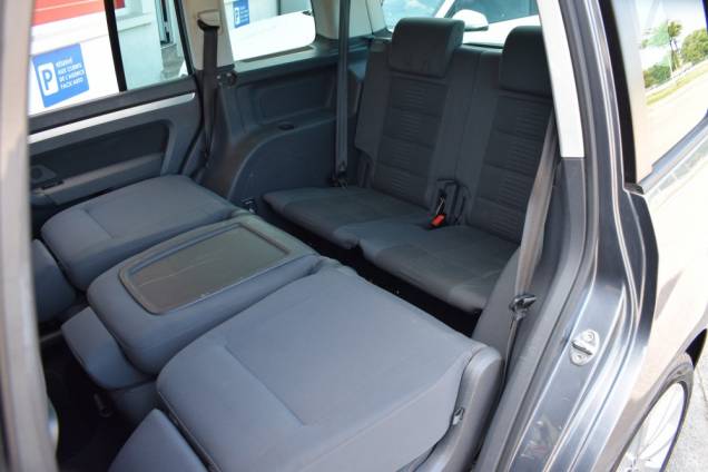 VOLKSWAGEN TOURAN HIGHLINE 7 PLACES 2.0 TDI DSG 6 140 CV / ORIGINE FRANCE / 2eme MAIN  / ATTELAGE  12
