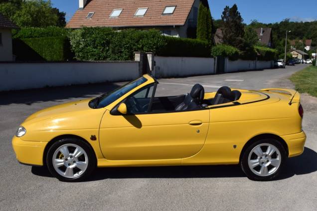 RENAULT MEGANE CABRIOLET PRIVILEGE 2.0 16v 140 CV 3