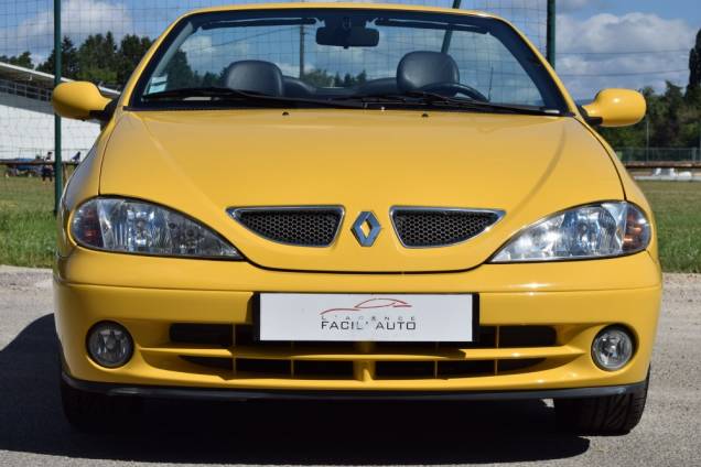 RENAULT MEGANE CABRIOLET PRIVILEGE 2.0 16v 140 CV 7