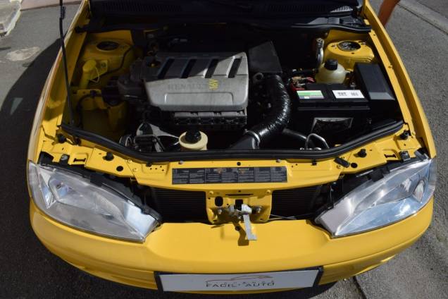 RENAULT MEGANE CABRIOLET PRIVILEGE 2.0 16v 140 CV 16