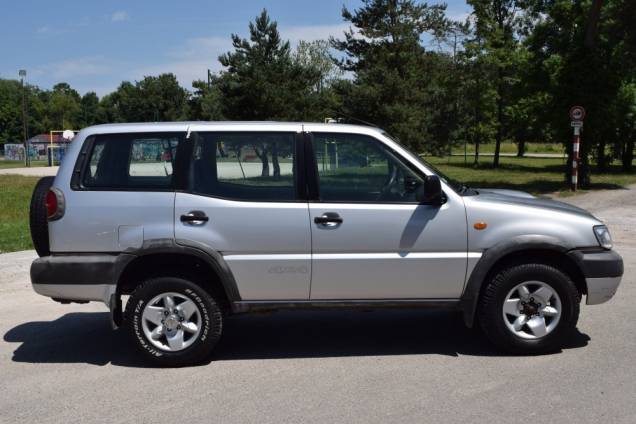 NISSAN TERRANO SPORT 2.7 TDI 125 CV 5 PORTES 4X4 4