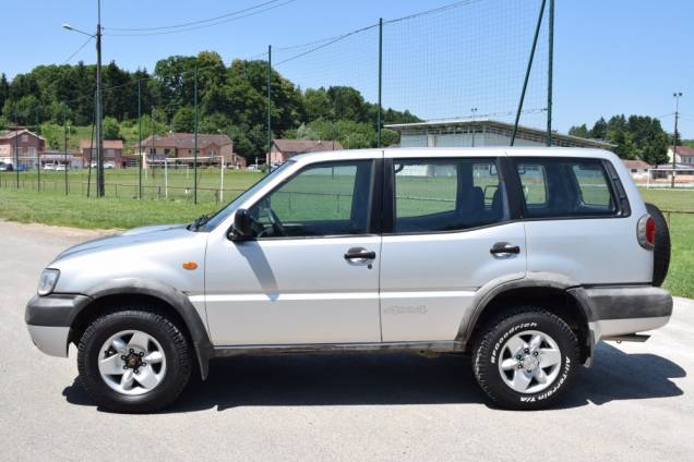 NISSAN TERRANO SPORT 2.7 TDI 125 CV 5 PORTES 4X4 3