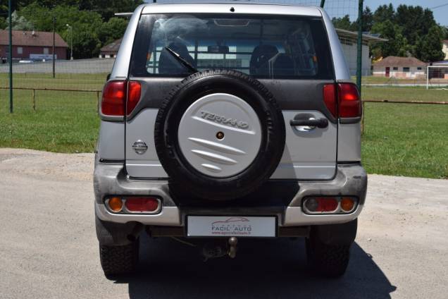 NISSAN TERRANO SPORT 2.7 TDI 125 CV 5 PORTES 4X4 7