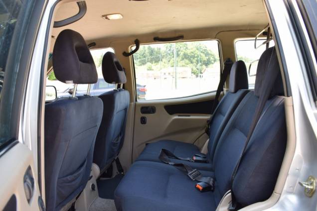 NISSAN TERRANO SPORT 2.7 TDI 125 CV 5 PORTES 4X4 12