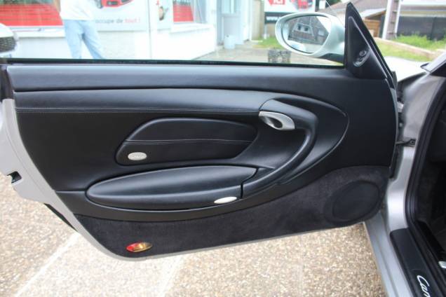PORSCHE 911 996 COUPE CARRERA 4 3.4i 300 CV TIPTRONIC / TOIT OUVRANT 23