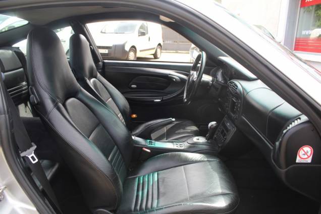 PORSCHE 911 996 COUPE CARRERA 4 3.4i 300 CV TIPTRONIC / TOIT OUVRANT 27