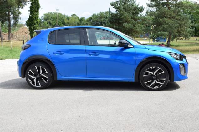 PEUGEOT 208 GT HYBRID e-DCS6 136 CV / 1ere MAIN / DISTRIBUTION A CHAINE 3