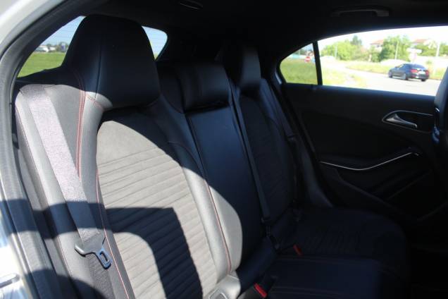 MERCEDES BENZ CLASSE A 200 FASCINATION 136 CV 7G-DCT / TOIT OUVRANT PANORAMIQUE / ORIGINE FRANCE 11