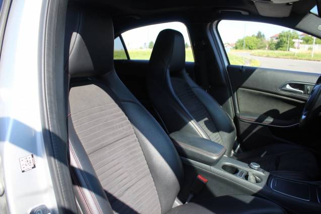 MERCEDES BENZ CLASSE A 200 FASCINATION 136 CV 7G-DCT / TOIT OUVRANT PANORAMIQUE / ORIGINE FRANCE 12