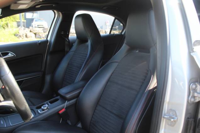 MERCEDES BENZ CLASSE A 200 FASCINATION 136 CV 7G-DCT / TOIT OUVRANT PANORAMIQUE / ORIGINE FRANCE 10