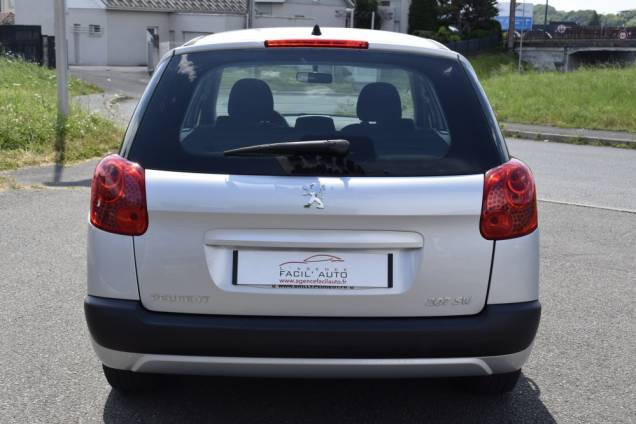PEUGEOT 207 SW 1.4 75 CV BVM  4