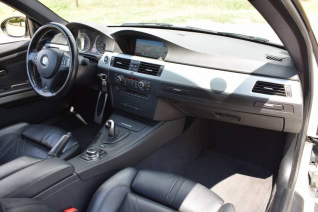 BMW M3 E92 4.0 DKG 420 CV / ORIGINE FRANCE / SUIVI COMPLET 17
