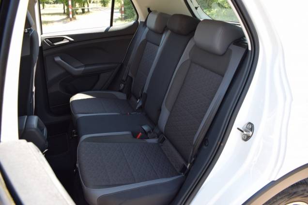 VOLKSWAGEN T-CROSS TSI 115 CV R-LINE 5 PORTES / 54900 KMS / ORIGINE FRANCE 13