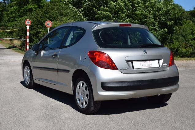 PEUGEOT 207 1.4 16 V 90 CV URBAN 3