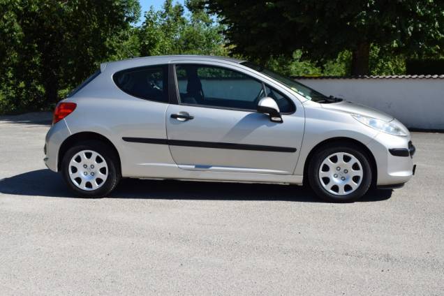 PEUGEOT 207 1.4 16 V 90 CV URBAN 9