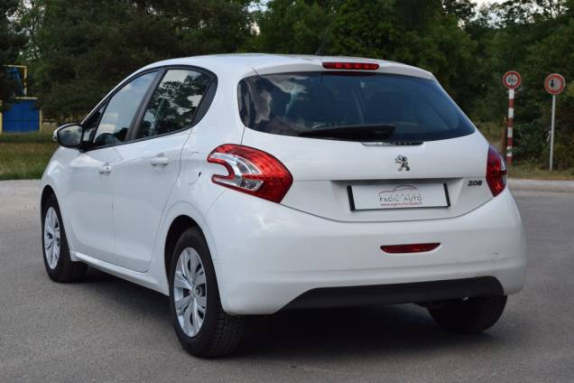 PEUGEOT 208 STYLE 82 CV 4