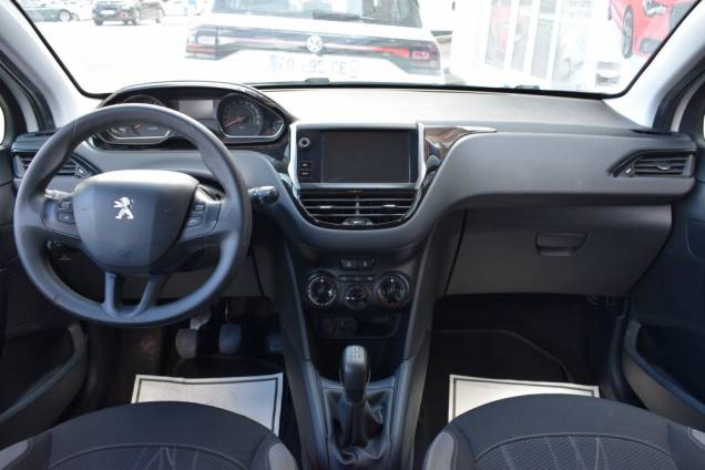 PEUGEOT 208 STYLE 82 CV 12
