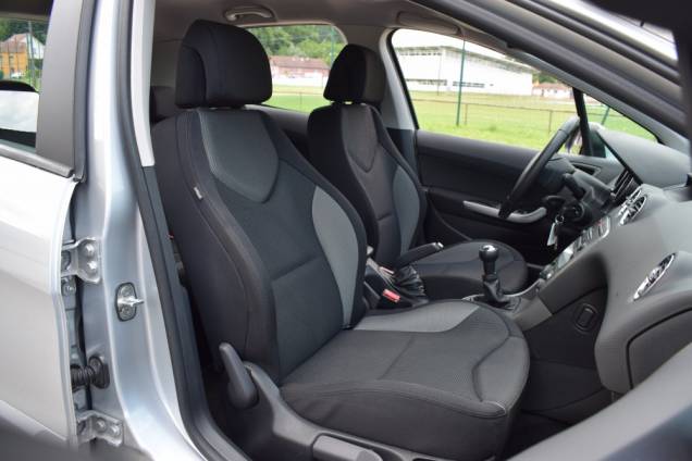 PEUGEOT 308 1.6 120 CV PRENIUM / 5 PORTES / 1ère MAIN / 71000 KMS / ORIGINE FRANCE 12