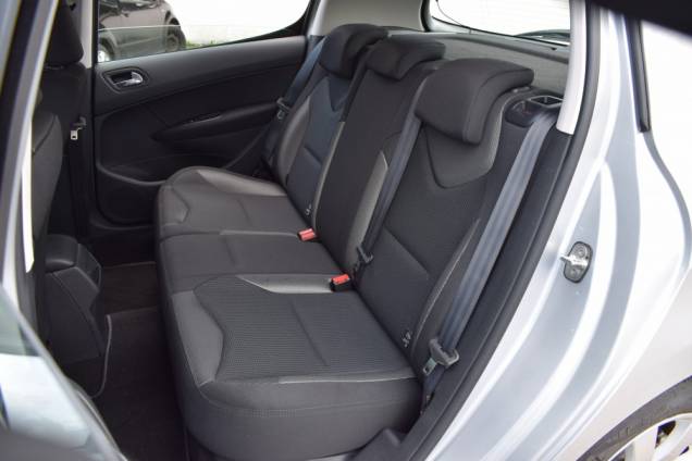 PEUGEOT 308 1.6 120 CV PRENIUM / 5 PORTES / 1ère MAIN / 71000 KMS / ORIGINE FRANCE 13