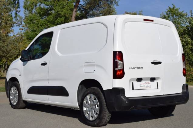 PEUGEOT PARTNER UTILITAIRE FOURGON 1.6 HDI 3 PLACES / CROCHET D ATTELAGE 5