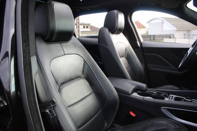 JAGUAR F-PACE R-SPORT 3.0D 300 CV 4X4 BVA / TOIT OUVRANT PANORAMIQUE 12