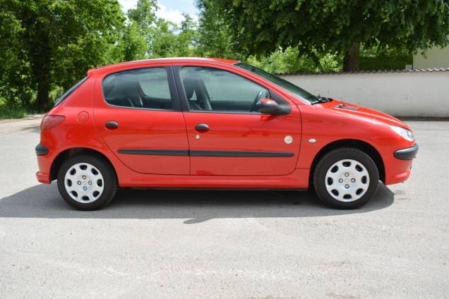 PEUGEOT 206 1.4 75 CV GENERATION 5 PORTES  9