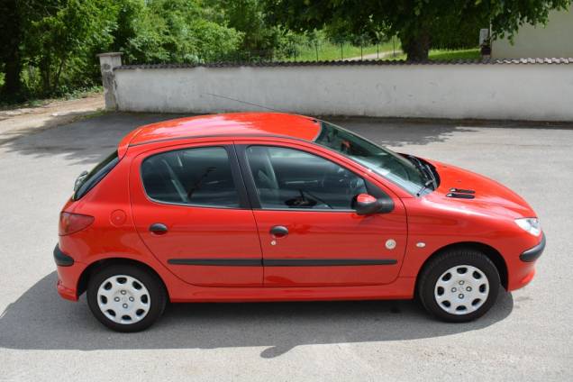 PEUGEOT 206 1.4 75 CV GENERATION 5 PORTES  10