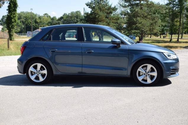 AUDI A1 SPORTBACK 1.4 TFSI 125 CV AMBIENTE 5 PORTES / 1ère MAIN / ORIGINE FRANCE 9