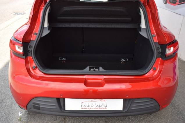 RENAULT CLIO IV INTENS 90 CV / 59500 KMS / TOIT PANORAMIQUE /  SUIVI D'ENTRETIEN COMPLET RENAULT 20
