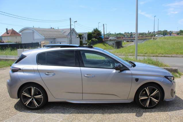 PEUGEOT 308 GT BLUEHDI 130 CV EAT8 / ORIGINE FRANCE / TOIT OUVRANT PANORAMIQUE 7