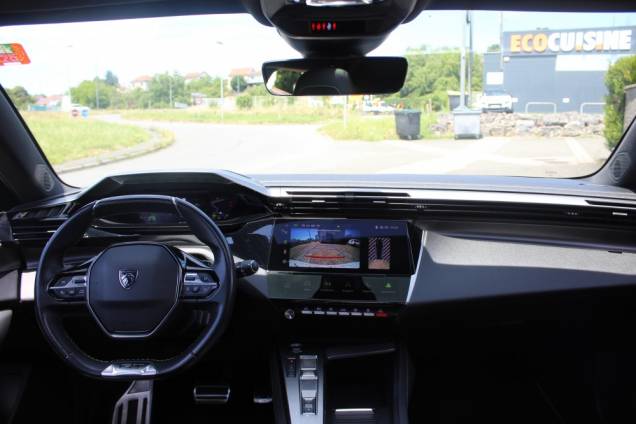 PEUGEOT 308 GT BLUEHDI 130 CV EAT8 / ORIGINE FRANCE / TOIT OUVRANT PANORAMIQUE 12