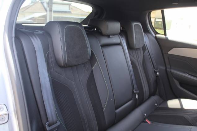 PEUGEOT 308 GT BLUEHDI 130 CV EAT8 / ORIGINE FRANCE / TOIT OUVRANT PANORAMIQUE 17