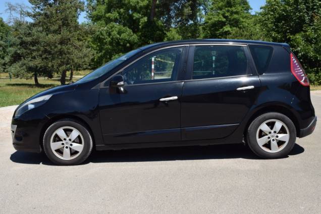 RENAULT SCENIC EXPRESSION 1.6 DCI 130 CV  8