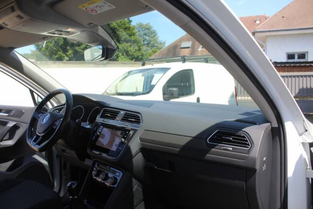 VOLKSWAGEN TIGUAN CONNECT 1.5 TSI 150 CV BVM6 10