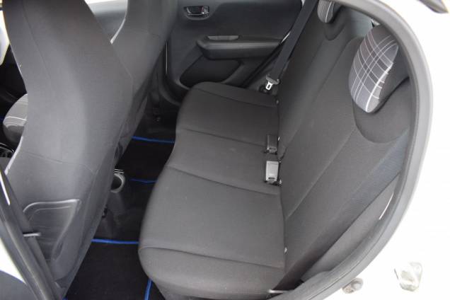 PEUGEOT 108 ALLURE 82 CV / 88500 KMS / CAMERA DE RECUL / GPS / CLIMATISATION 11