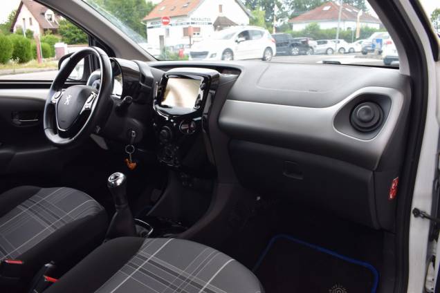 PEUGEOT 108 ALLURE 82 CV / 88500 KMS / CAMERA DE RECUL / GPS / CLIMATISATION 18