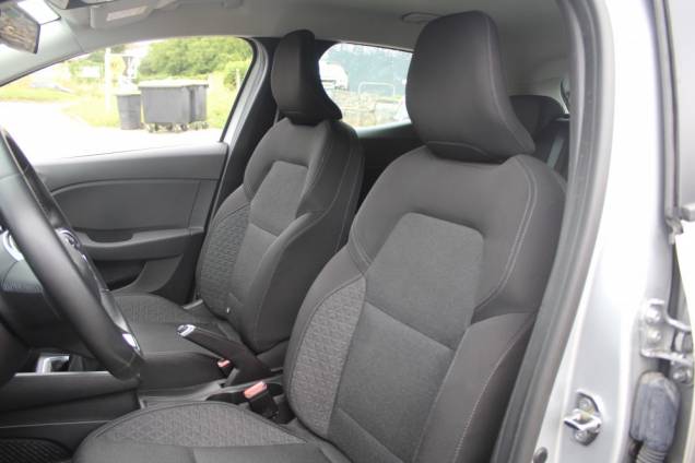 RENAULT CLIO BUSINESS 1.5 BLUEDCI 85 CV BVM6 / ORIGINE FRANCE 11