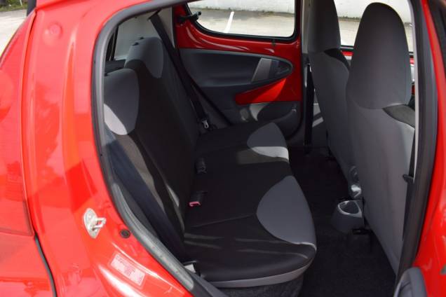 PEUGEOT 107 1.0 68 CV 5 PORTES 14